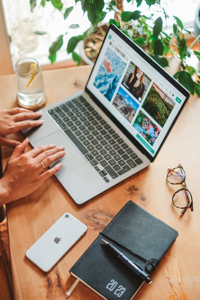 entry-level remote jobs hiring now 2025